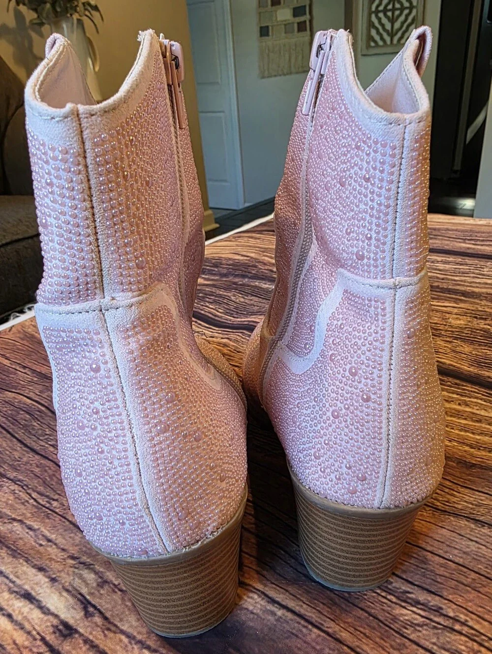 MIA Size 9.5 Kelcie Block Heel Ankle High Pink Pearl Beaded Western Bootie Cowgi